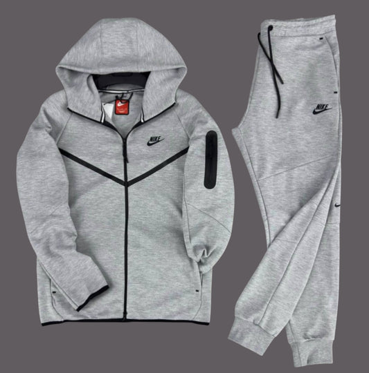 Nike Tech FLEECE