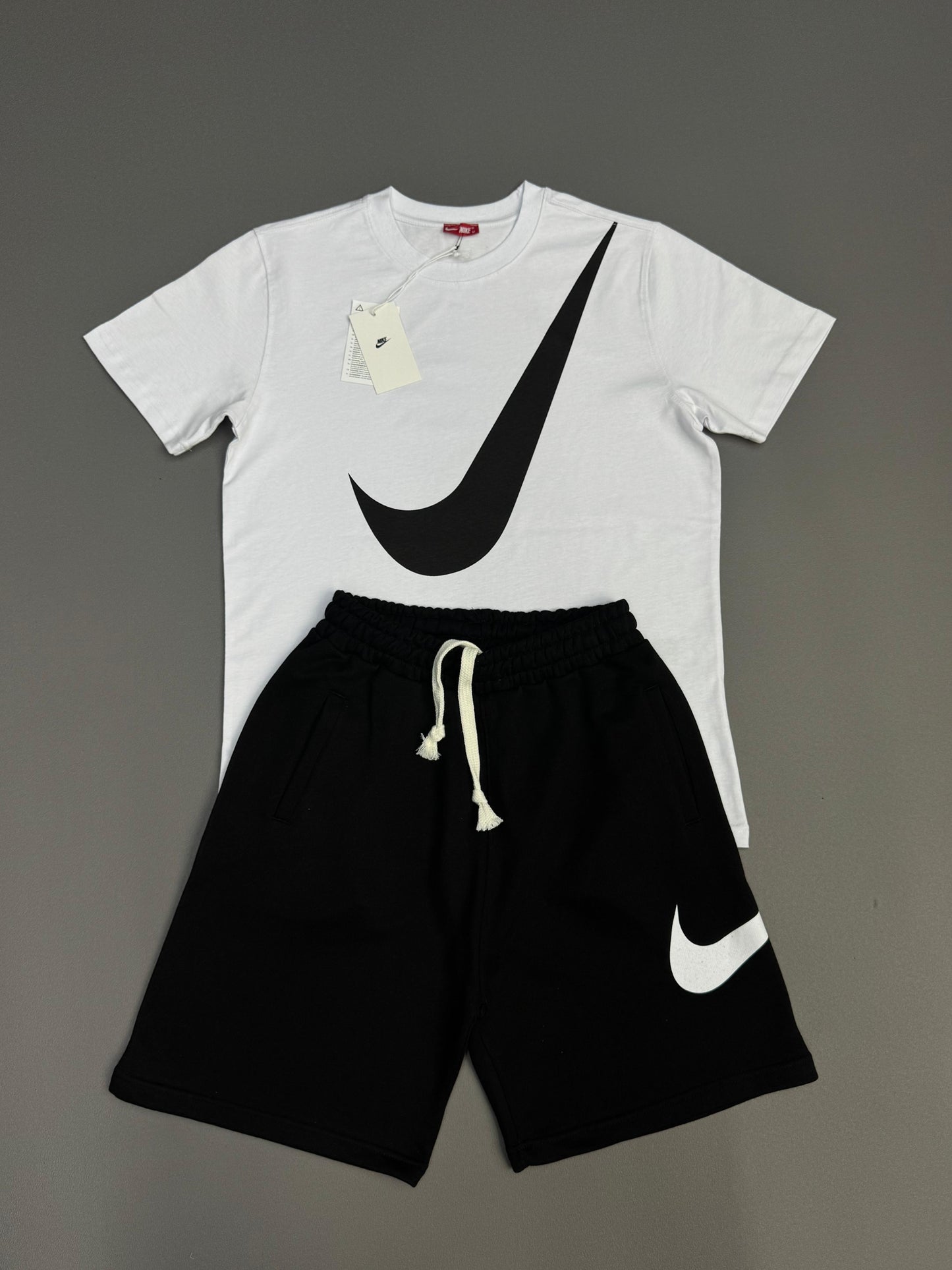 Nike Swoosh  set