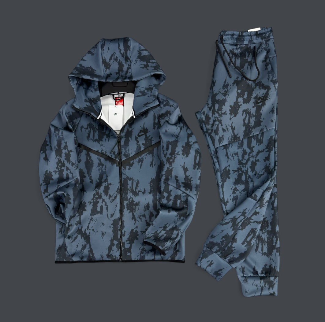 Nike Tech Fleece Camo