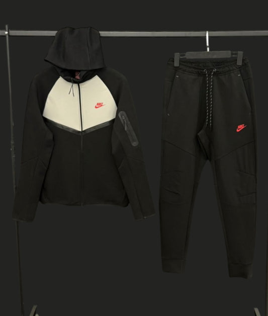 Nike Tech FLC 2025 season