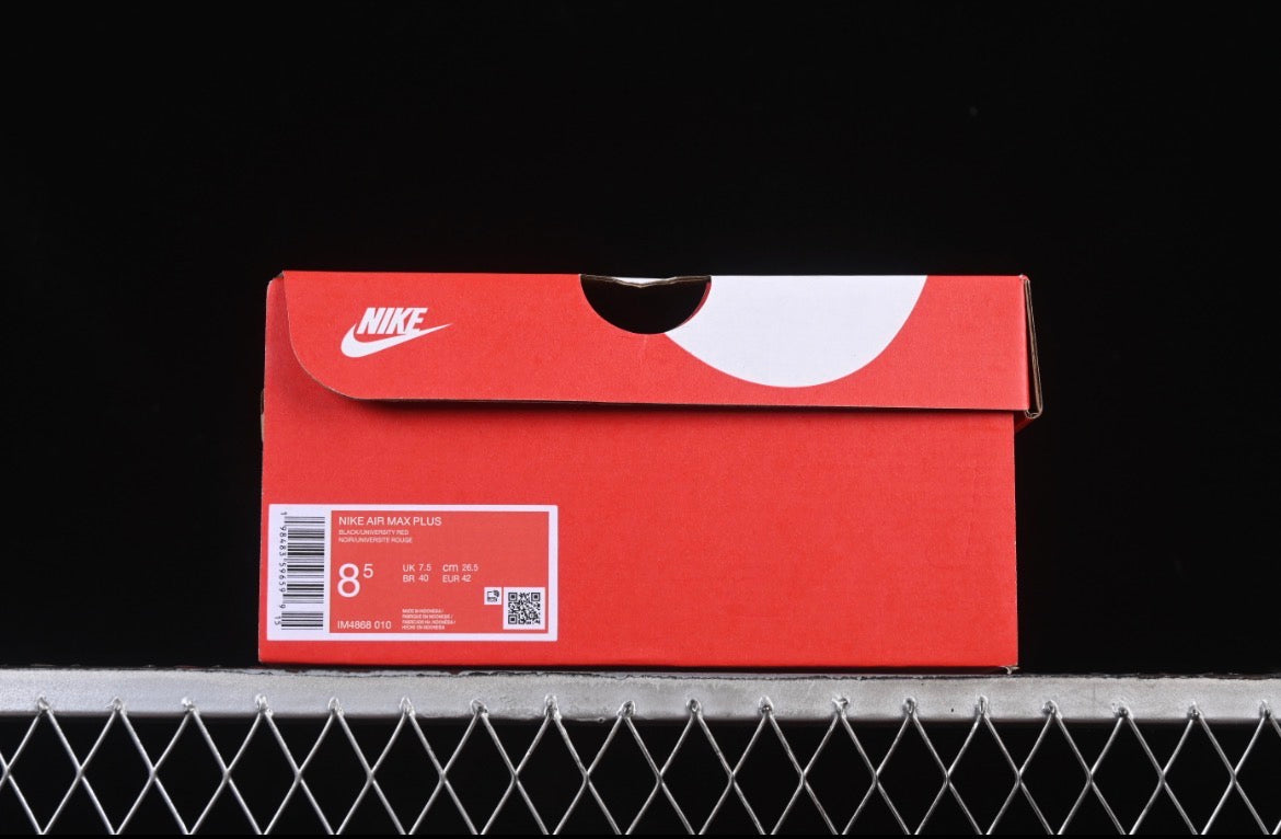 Nike Air Max Plus Black/Red