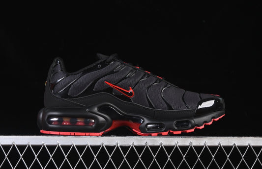 Nike Air Max Plus Black/Red