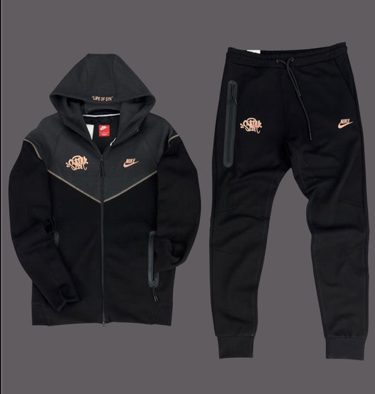 Nike Tech FLC / Syna