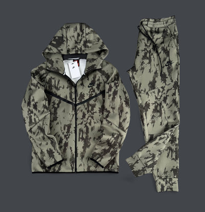 Nike Tech Fleece Camo